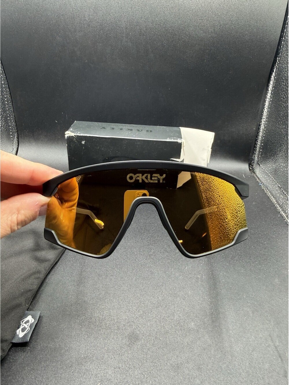 Oakley BXTR Matte Black/Prizm 24k Lenses OO9237-0139